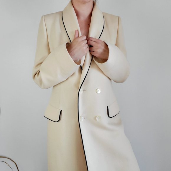 Vintage Jackets & Blazers - Vintage Auckie Sanft cream knee length wool blazer jacket